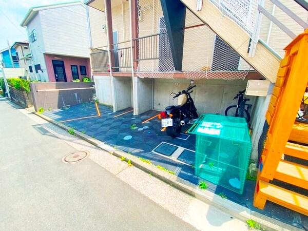 バイク置き場