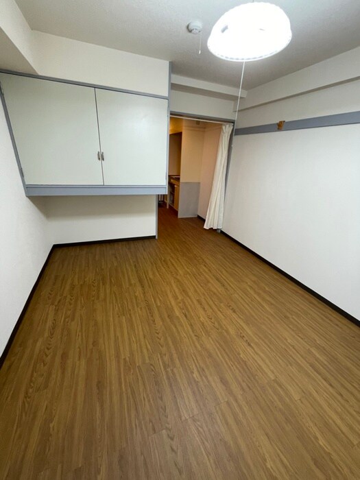 物件内観写真10　(居室)