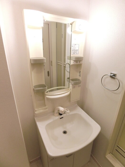 物件内観写真11　(洗面)