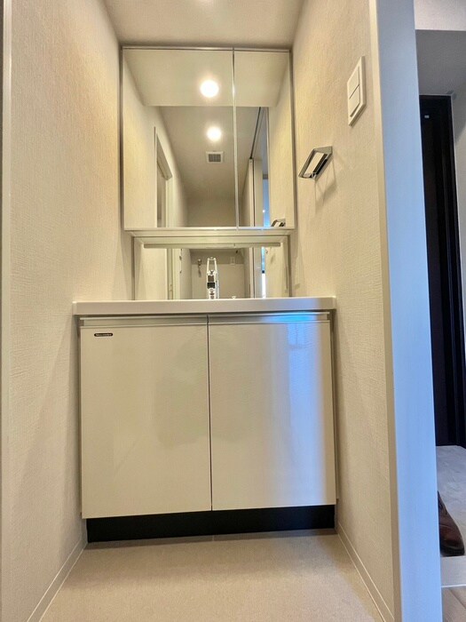 物件内観写真11　(洗面)