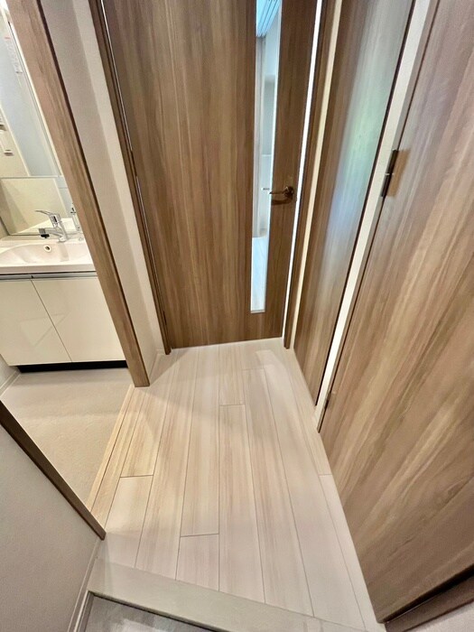 物件内観写真16　(廊下)