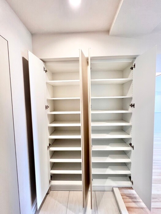 物件内観写真19　(靴箱)