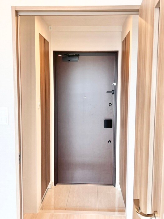 物件内観写真19　(玄関)