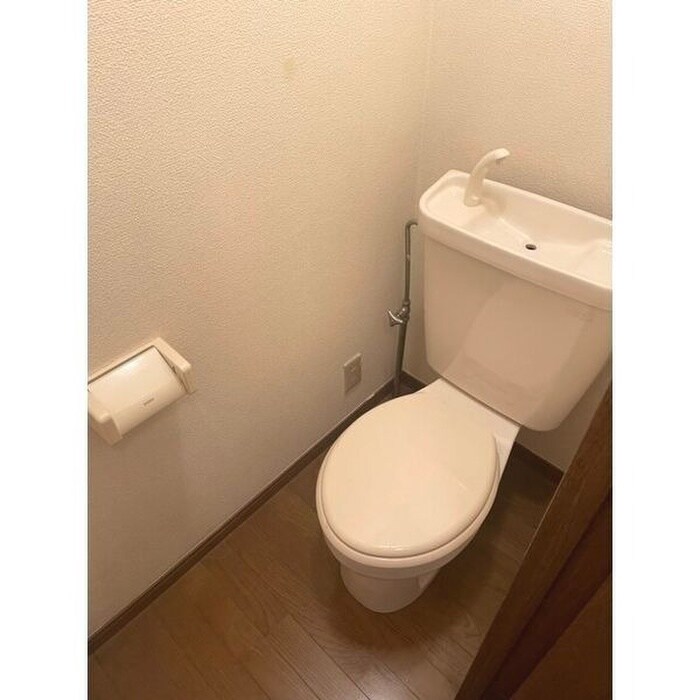 物件内観写真8　(トイレ)