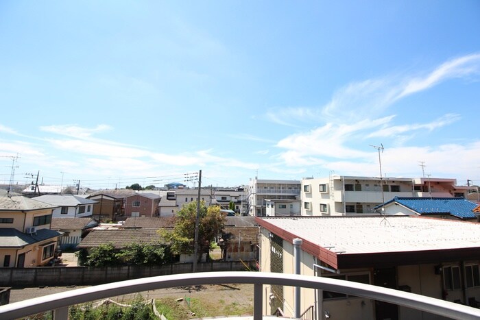 物件内観写真15　(室内からの展望)