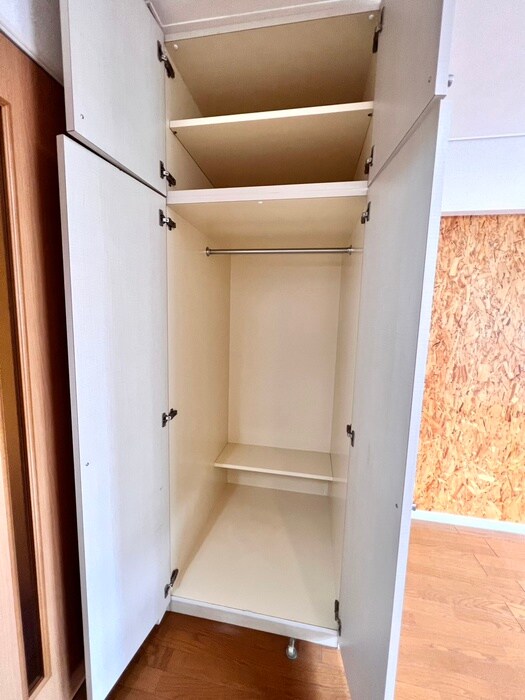 物件内観写真11　(収納)