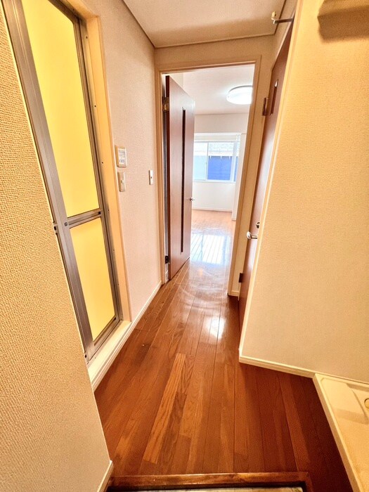 物件内観写真18　(廊下)