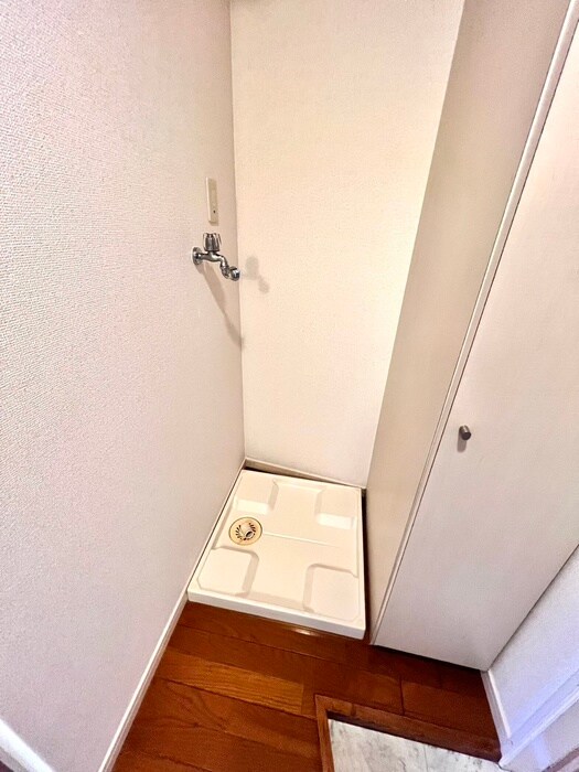 物件内観写真19　(洗濯機置場)