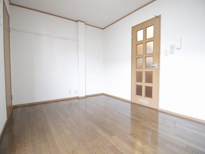 物件内観写真18　(居室)