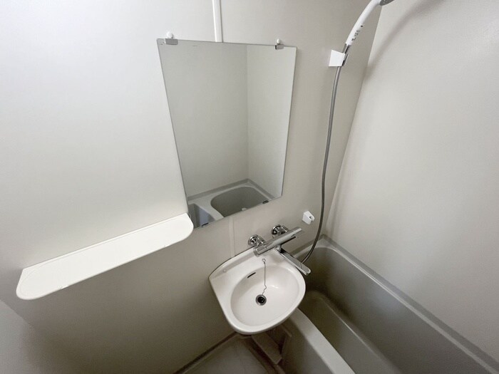 物件内観写真12　(洗面)