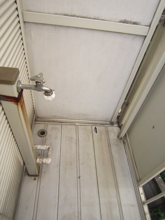 物件内観写真13　(洗濯機置場)