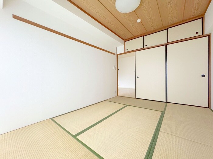 物件内観写真11　(室内からの展望)