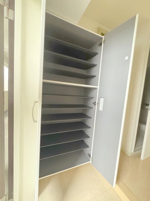 物件内観写真16　(靴箱)