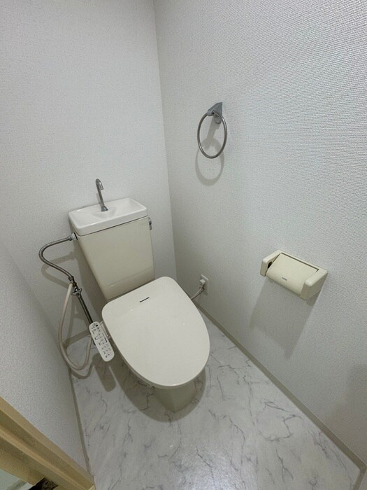 物件内観写真17　(トイレ)