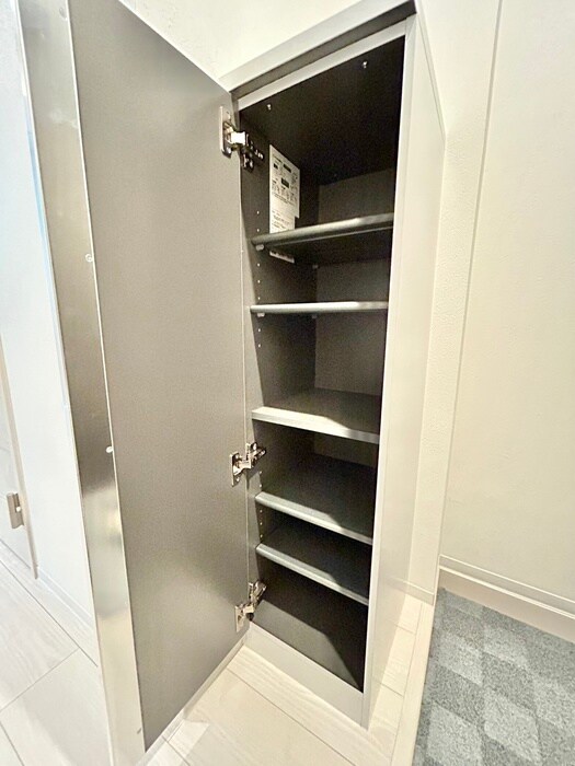 物件内観写真15　(靴箱)