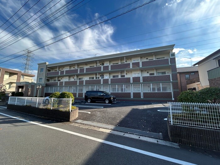 物件外観写真2　(駐車場)