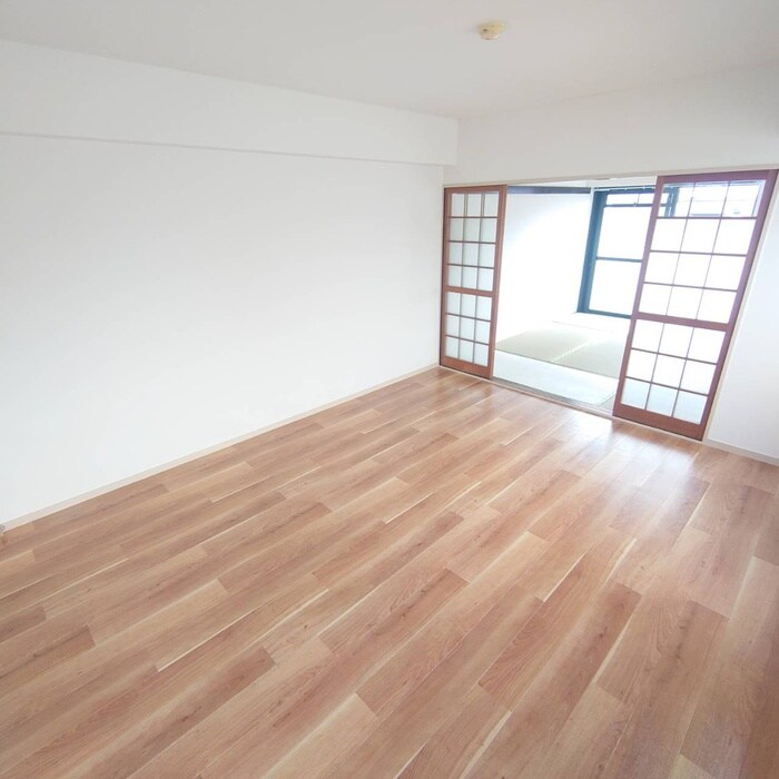 物件内観写真7　(居室)