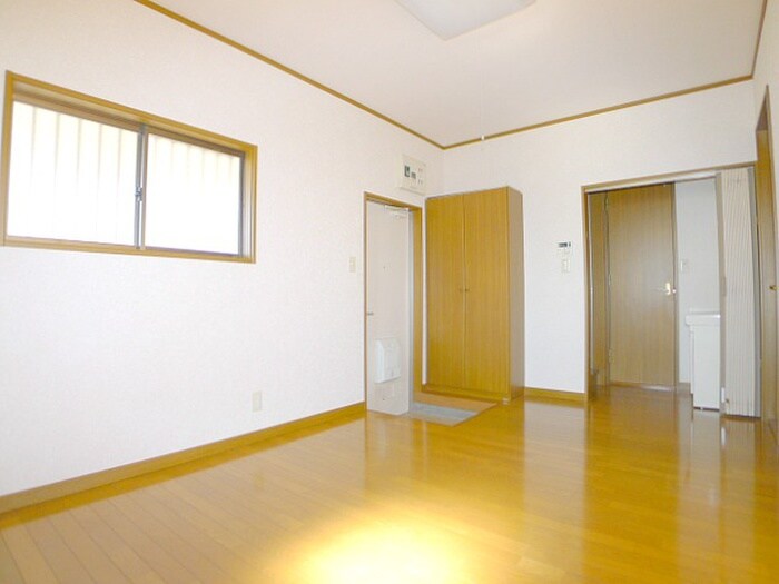 物件内観写真11　(玄関)