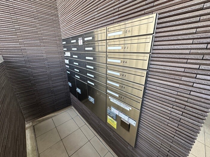 物件外観写真6　(建物設備)