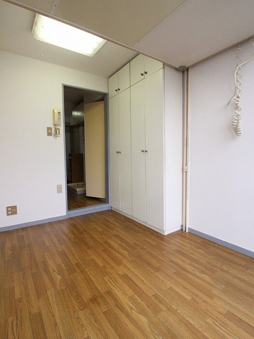 物件内観写真10　(居室)