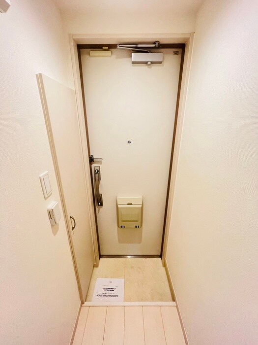 物件内観写真15　(玄関)
