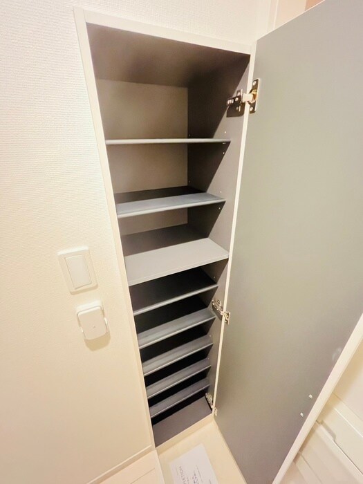 物件内観写真16　(靴箱)