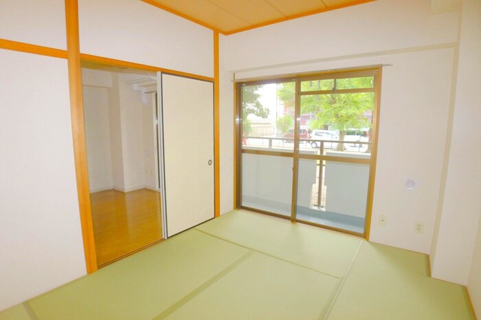 物件内観写真9　(居室)