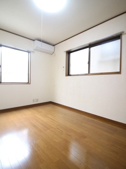 物件内観写真15　(居室)