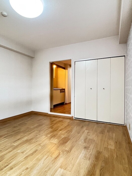 物件内観写真10　(居室)