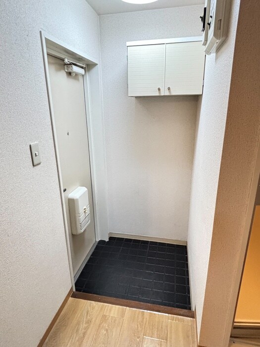 物件内観写真15　(玄関)