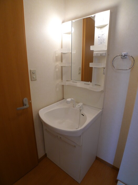 物件内観写真9　(洗面)