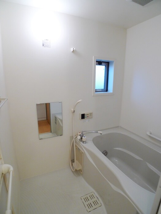 物件内観写真10　(バス／シャワールーム等)