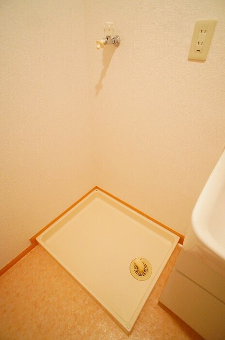 物件内観写真20　(洗濯機置場)