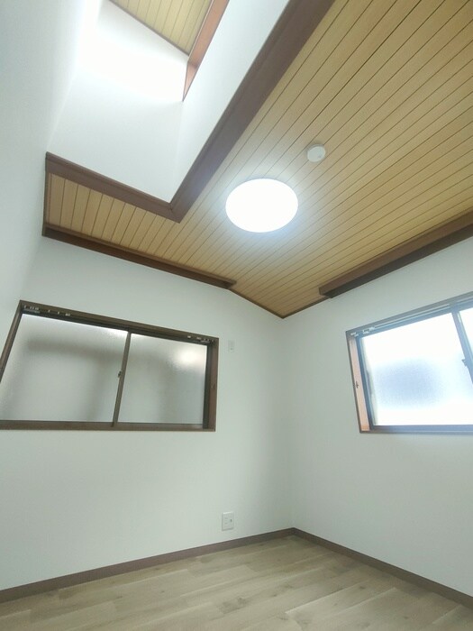 物件内観写真11　(室内からの展望)