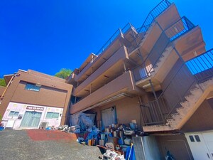 ト－タスマンション横浜外観写真