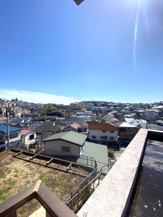 物件内観写真22　(室内からの展望)