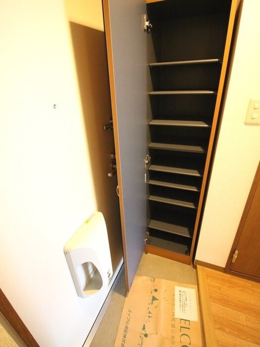 物件内観写真18　(靴箱)