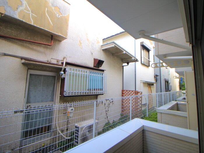 物件内観写真20　(室内からの展望)