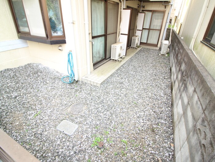 物件外観写真5　(駐輪場)