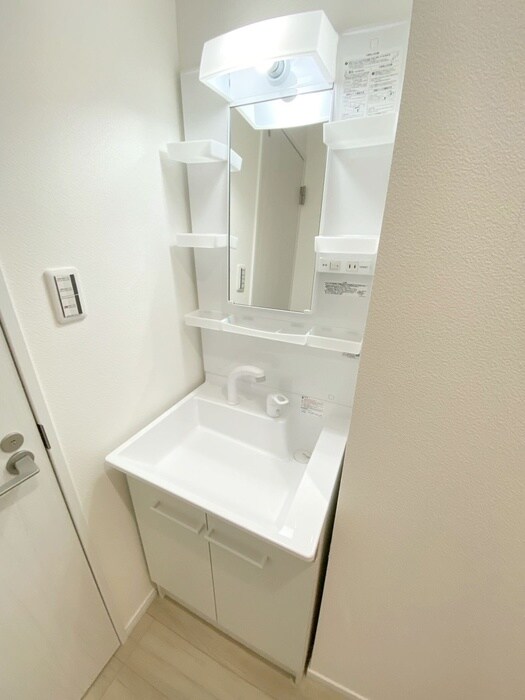 物件内観写真11　(洗面)