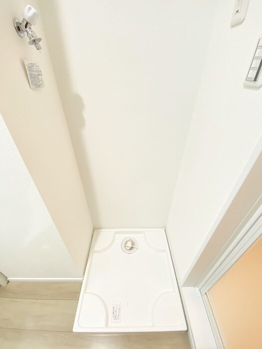 物件内観写真12　(洗濯機置場)