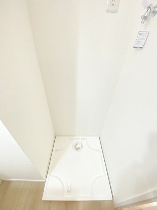 物件内観写真12　(洗濯機置場)