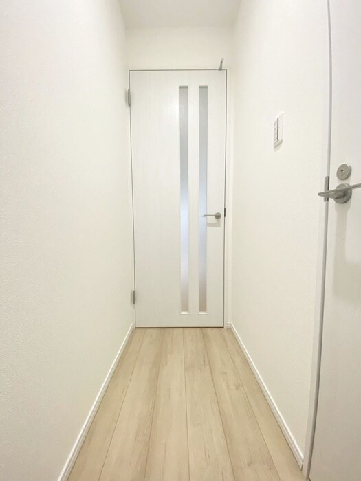 物件内観写真17　(廊下)