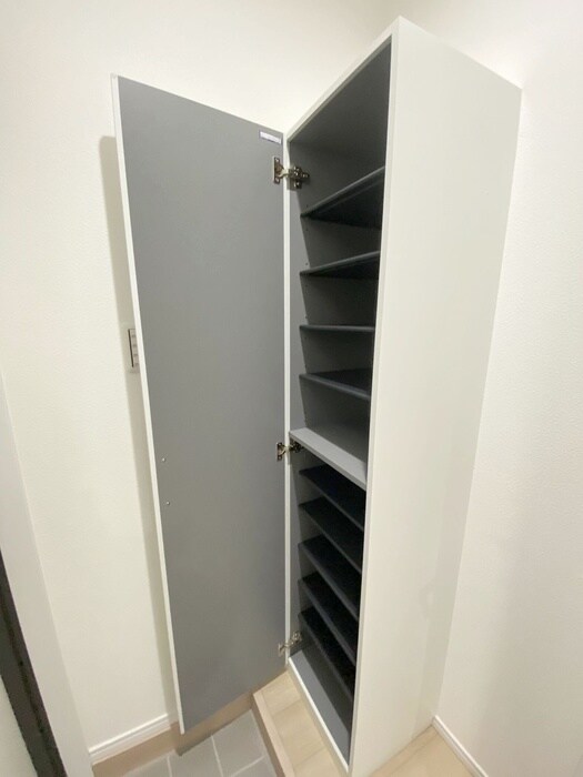 物件内観写真18　(靴箱)