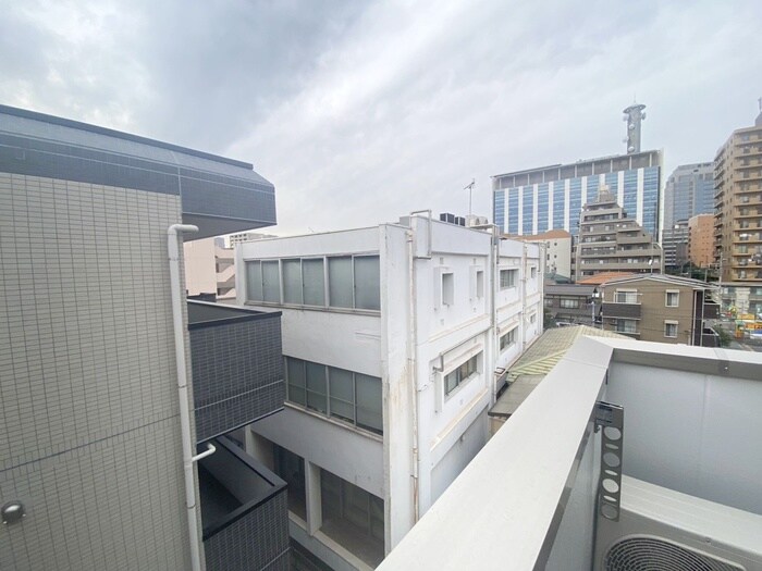 物件内観写真22　(室内からの展望)