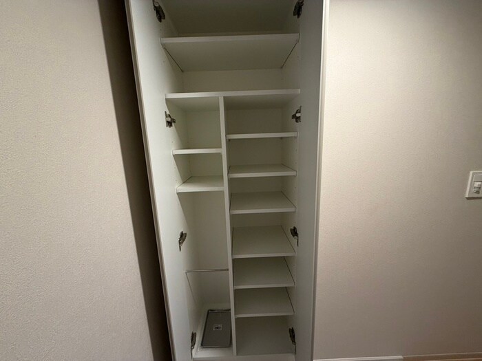 ﾃﾞｭｵﾌﾗｯﾂ日本橋水天宮の靴箱