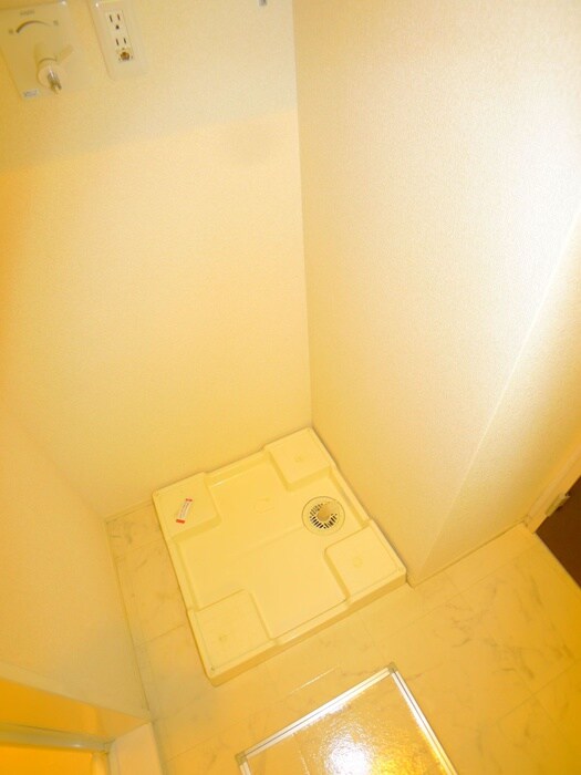 物件内観写真19　(洗濯機置場)