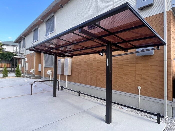 物件外観写真5　(駐輪場)