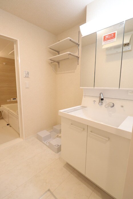 物件内観写真12　(洗面)