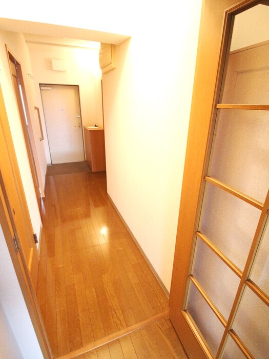 物件内観写真19　(廊下)